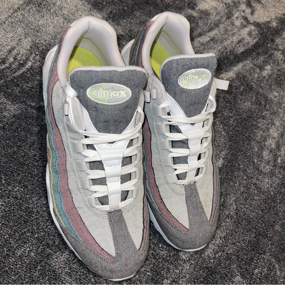 Nike Air Max 95 - Picture 4 of 9